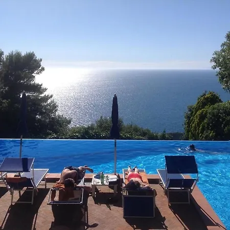 아파트 Cala Piccola Retreat Private & Pool Access *