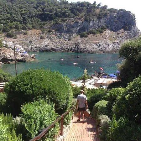 아파트 Cala Piccola Retreat Private & Pool Access *