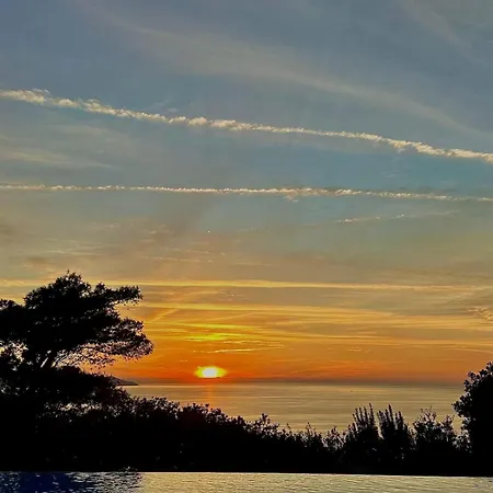 Cala Piccola Retreat Private & Pool Access *
