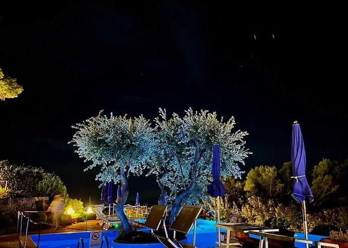 Cala Piccola Retreat Private & Pool Access 아파트