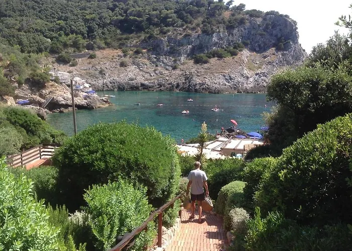 아파트 Cala Piccola Retreat Private & Pool Access *