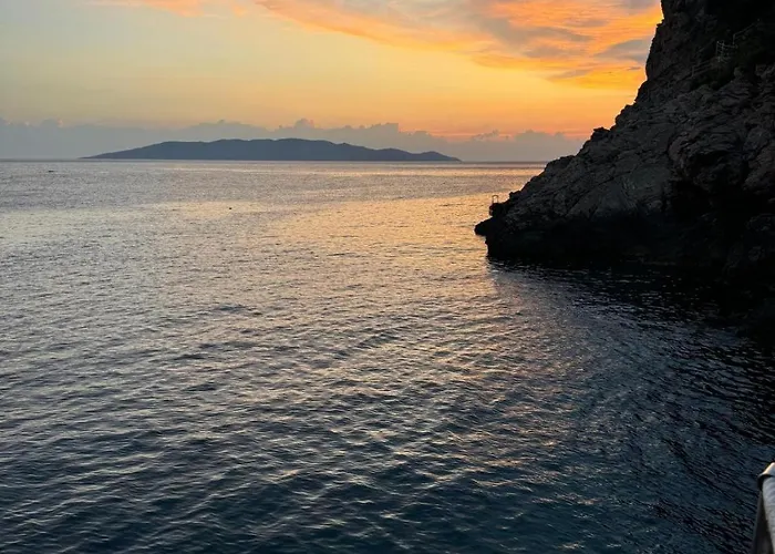 아파트 Cala Piccola Retreat Private & Pool Access *